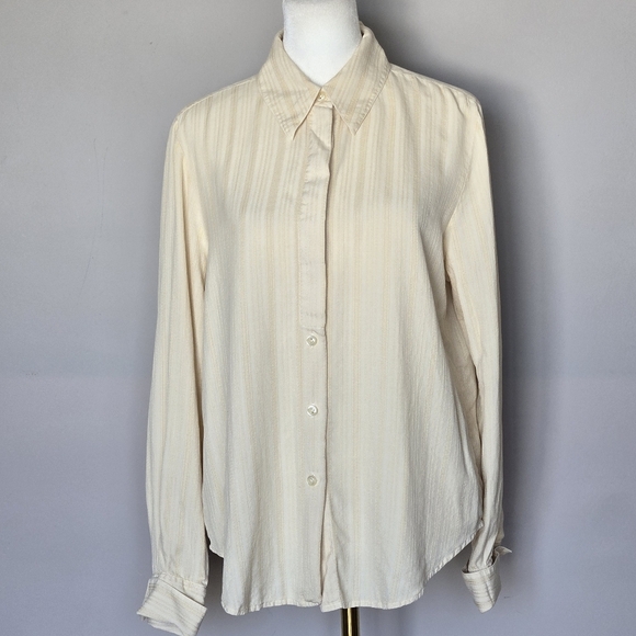 Vintage 80s 90s Y2K 100% Silk Butter Yellow Quiet Luxury Dressy Button Down Top - Picture 1 of 10